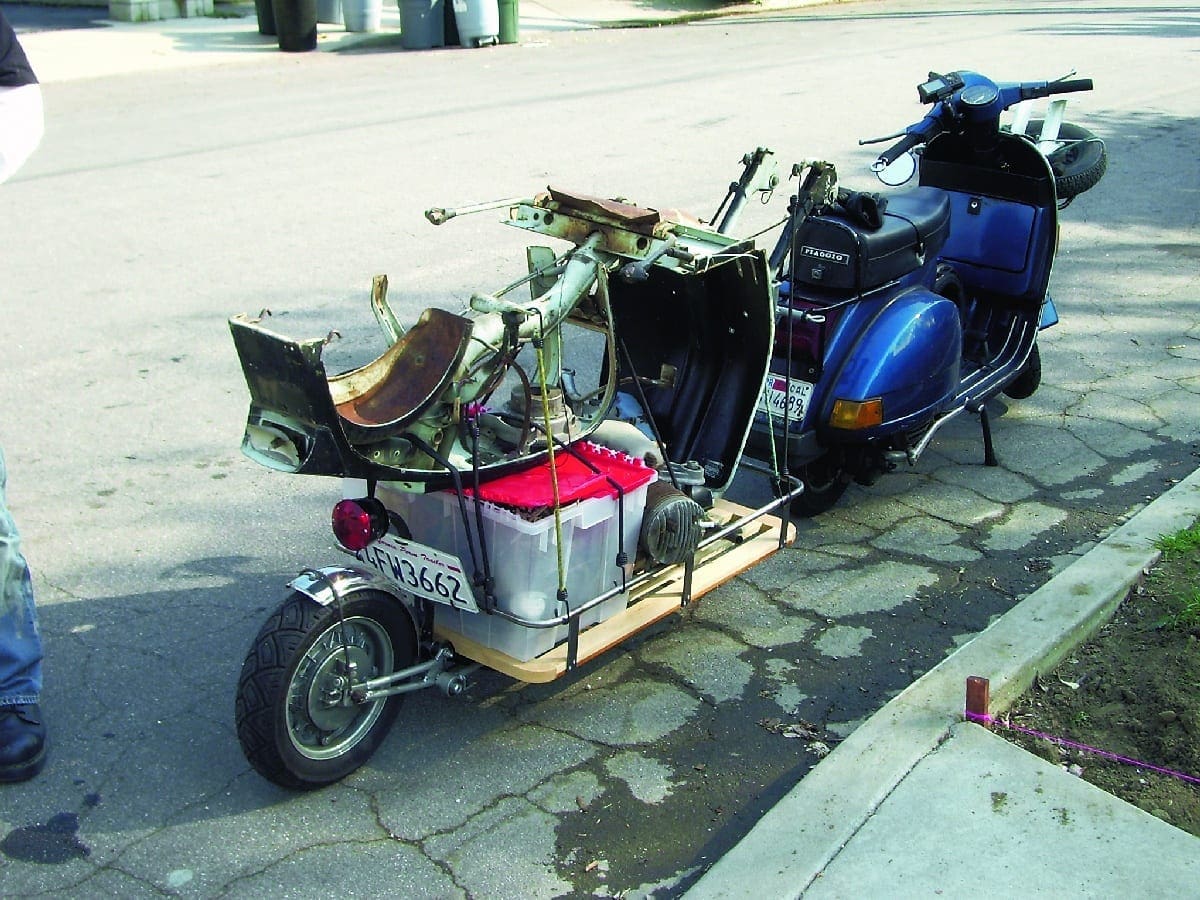 While in the States Ant bought a LI and managed to transport it (albeit dismantled!) home some 120 miles with help of his trailer and friend Herb acting as an outrider!