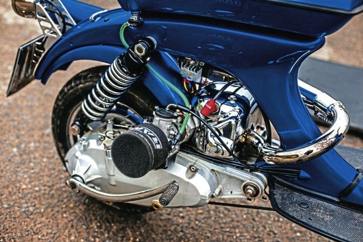 Scootering classics: Full Circle - Scootering Magazine