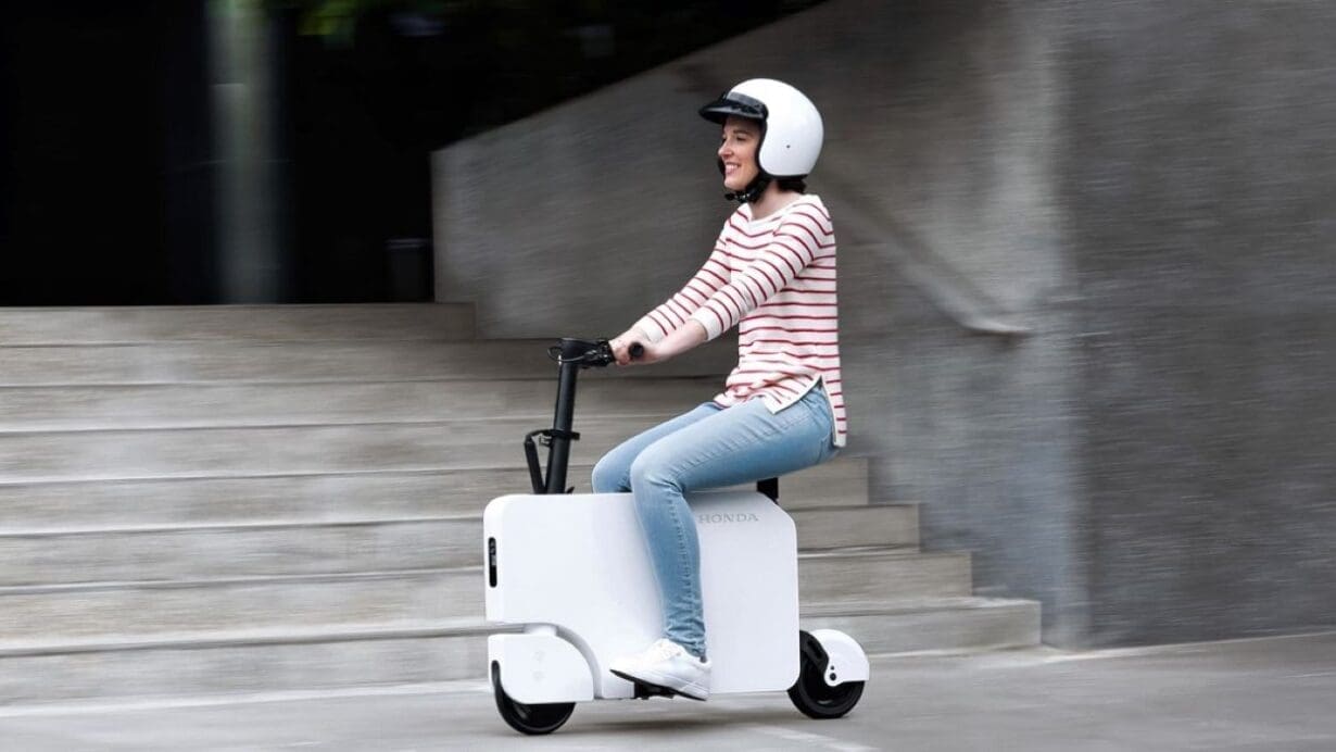 Honda is bringing back its 80s folding scooter