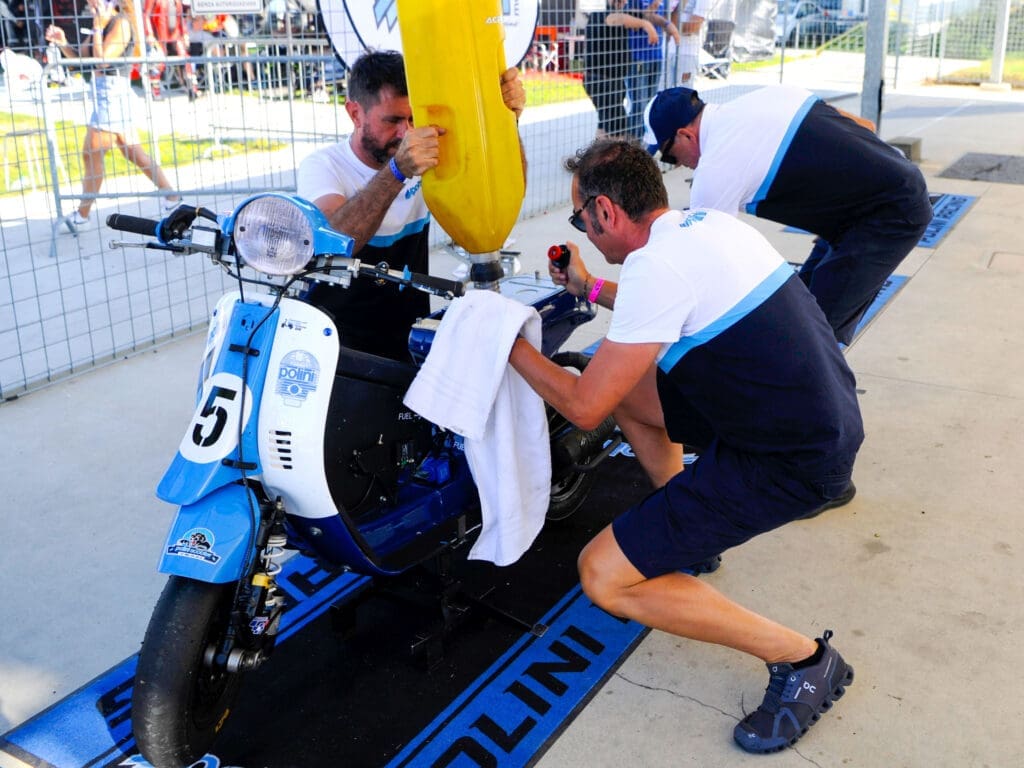 The Vespa Primavera ET3 of the Official Polini Team