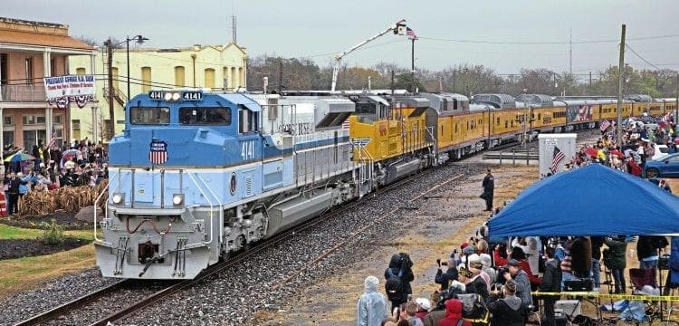 Former President Bush taken to final resting place in Texas by Union Pacific