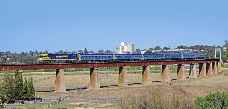 Threat to Australia’s long-distance ‘Overland’ service