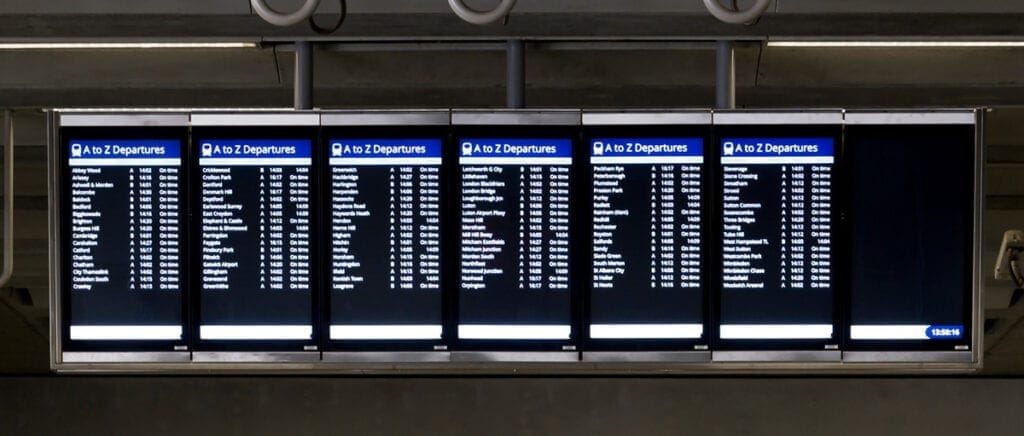 New Thameslink information screens at St Pancras station