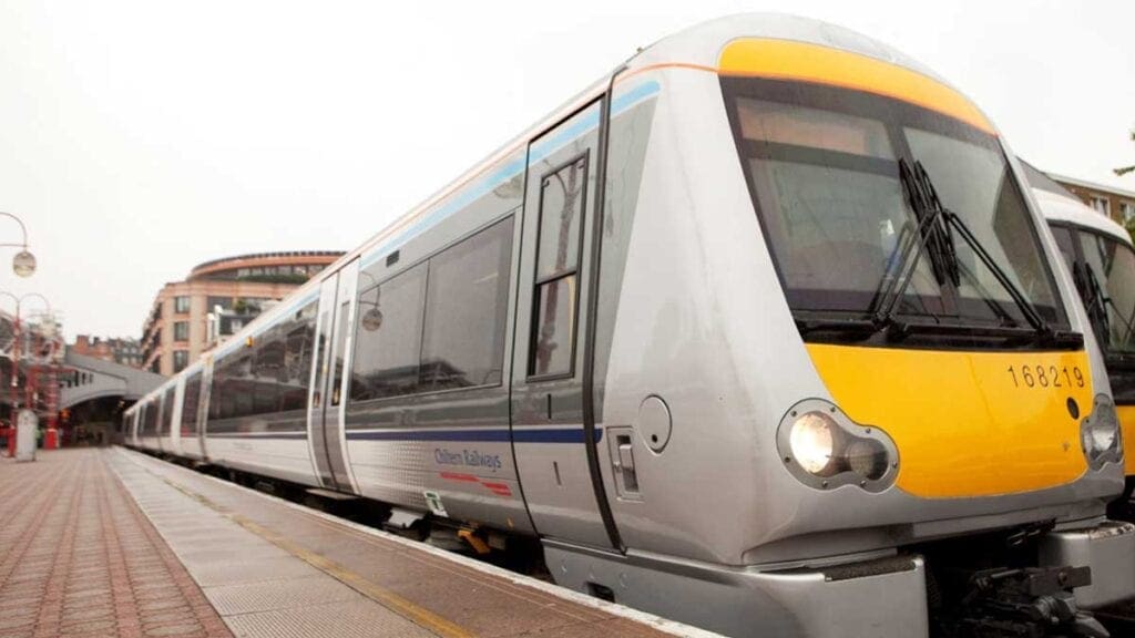 Network Rail invest millions into Chiltern main line improvements
