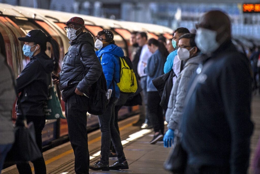 Crowding at stations