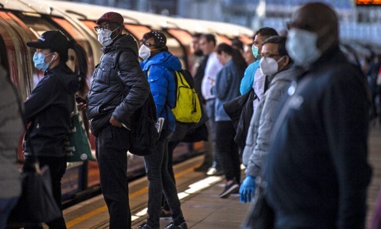 Cutting crowding would boost public transport demand, survey suggests
