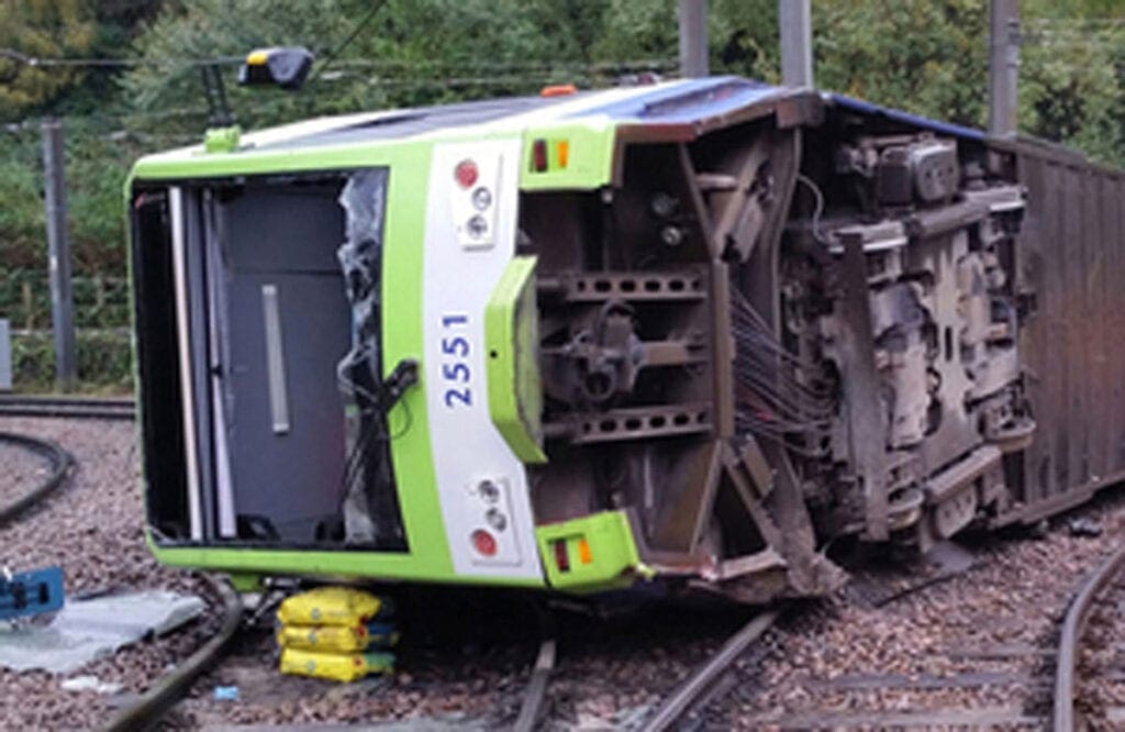 Tram which derailed in Croydon in 2016