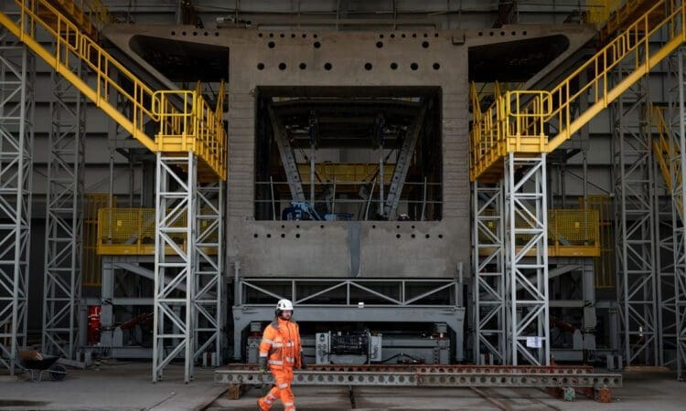 HS2 ramps up work on UK’s longest railway bridge