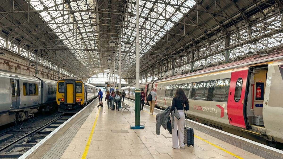 New Liverpool-Manchester railway line proposed