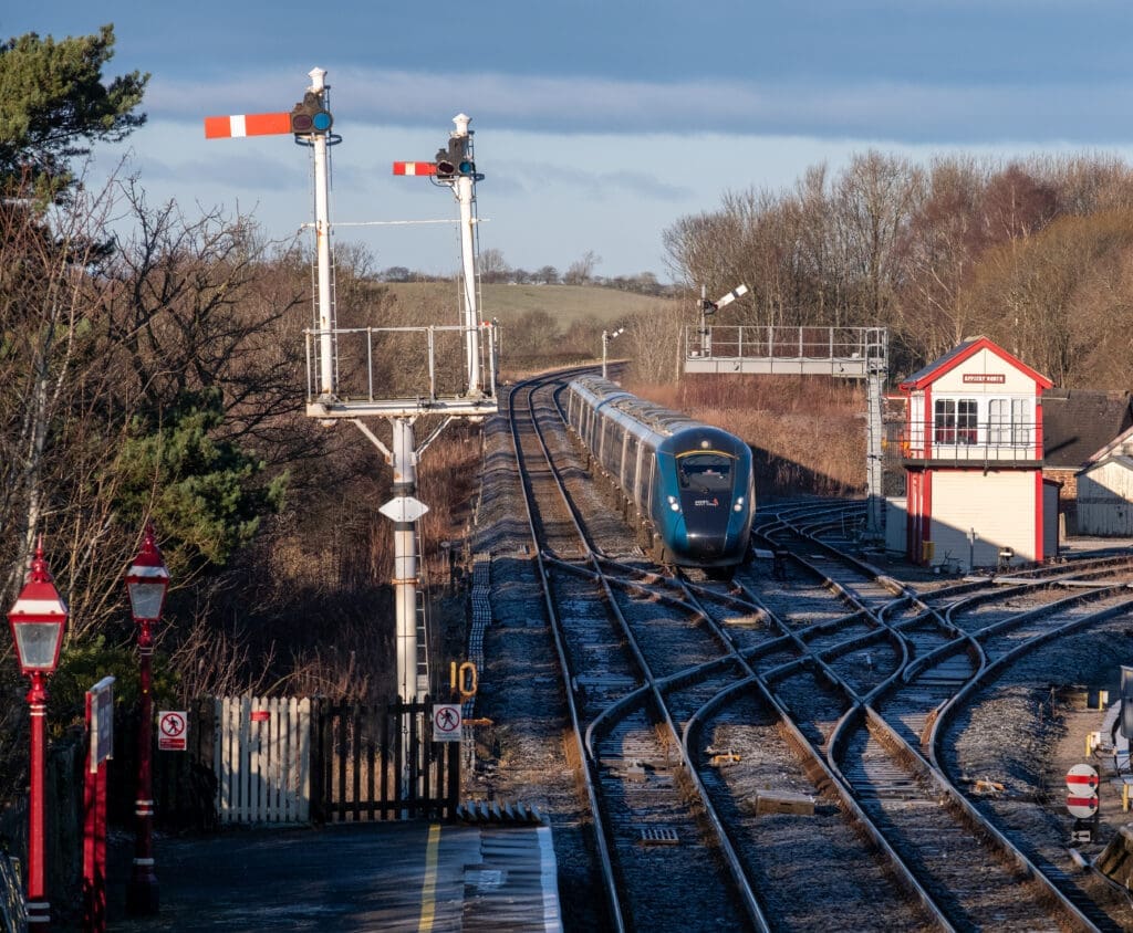 Passing the signalbox and semaphores at Appleby are Evero unit Nos. 805009+805001 with the 10.10 Carlisle-Wigan North Western service on January 3. CHRIS MILNER