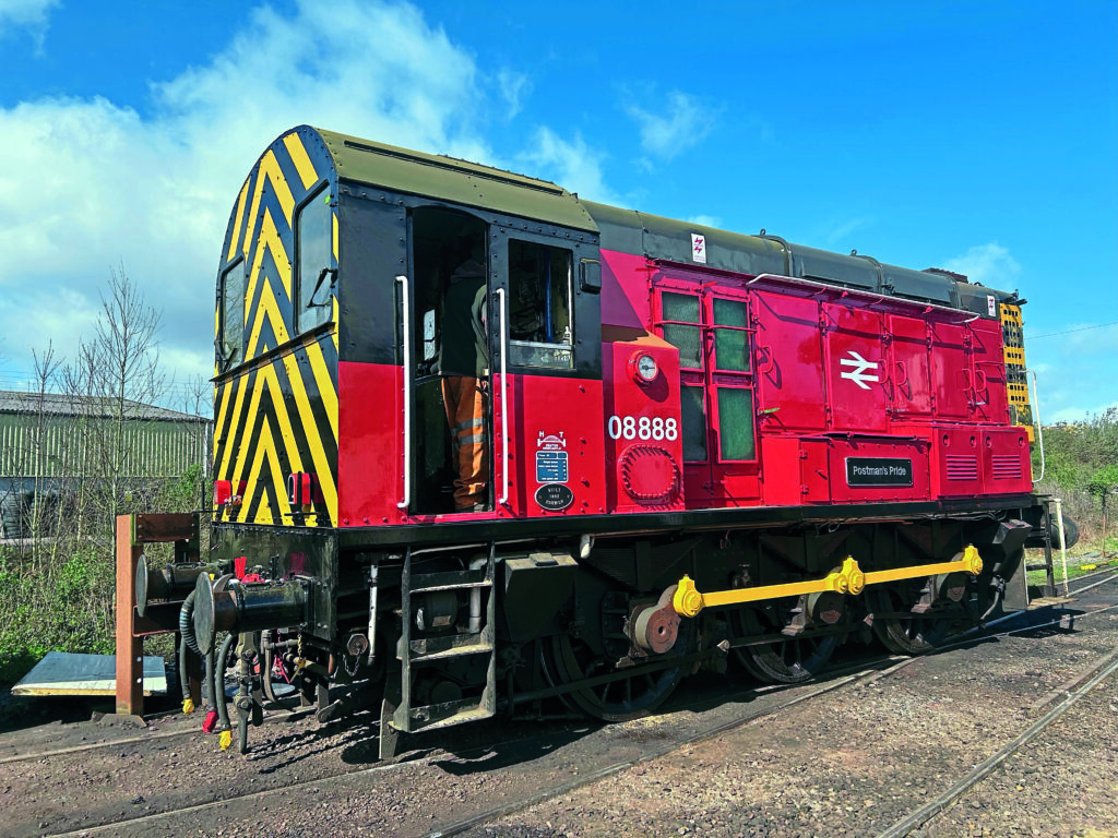 Following an exam and modifications, No. 08888 has been repainted back into Parcels red and regained its Postman’s Pride nameplates, as outshopped from Gateshead TMD in April 1991 before transferring to Heaton. With the latter’s depot logo in place but some jobs still outstanding for completion, the resplendent shunter is seen at Lydney on March 25. MARTYN NORMANTON/VALLEY RAIL PRESERVATION