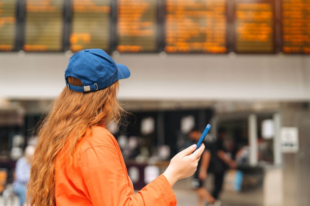 Major disruption to rail services due to hot weather