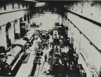 This photograph appeared in an historical survey as “Bulawayo Erecting Shops”. Close examination shows that the picture was in fact taken at Umtali, and depicts a batch of “10th” class engines being assembled—this reveals the date as 1922