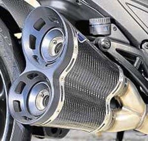 Ducati-Diavel-pipes