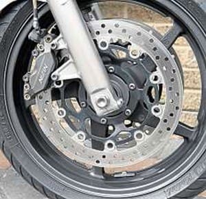 Honda-CB1300-Wheel