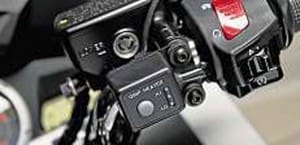 Honda-CBF1000-button