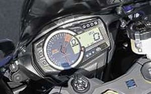 Suzuki-GSX-R750-clocks