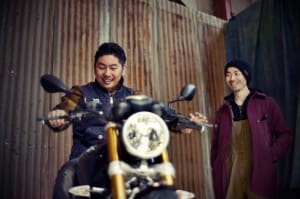Goh-Takamine-tries-the-nineT-for-size-watched-by-Hideya-Togashi