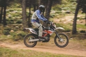 Whilst tall, the Enduro R is a great machine off road