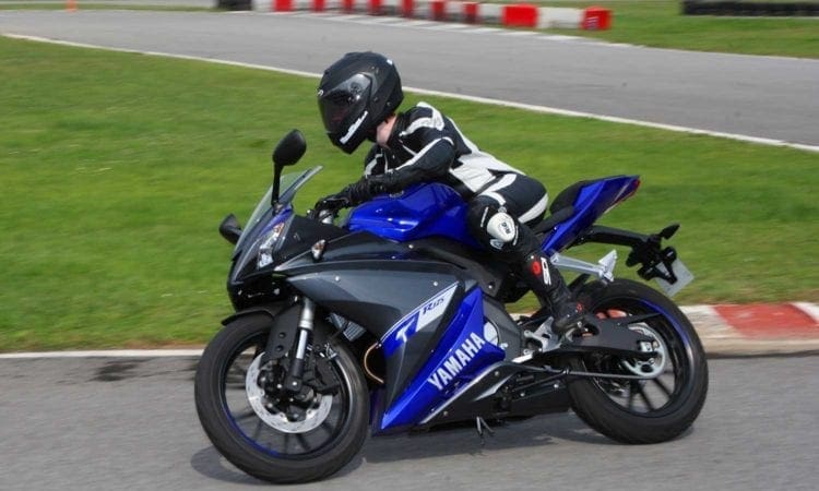 2014 Yamaha YZF-R125 review