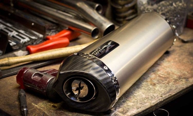 Inside a motorcycle exhaust – choosing an end can for your bike