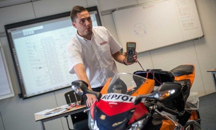 Motorcycle mechanic apprenticeship | Opportunities at the Honda Institute