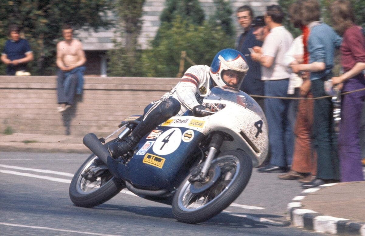 Tony-Jefferies-on-board-a-746cc-Triumph.-Credit---Mortons-Archive