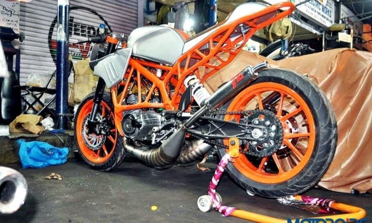 SCOOP AWESOME KTM/RD350 special built by kid in India