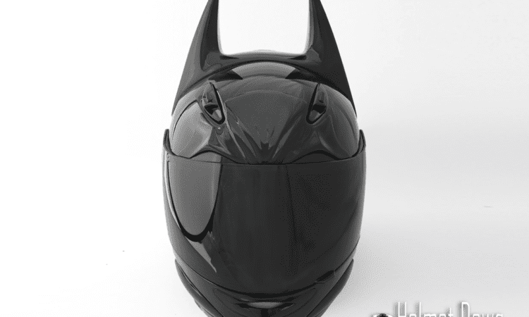 New Batman helmet for motorcyclists