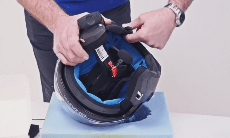 VIDEO: How to fit SHARKtooth headset to a helmet
