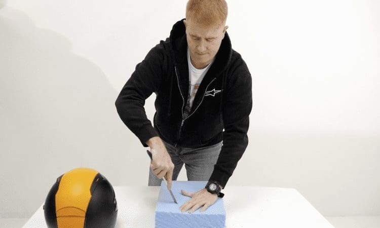 Make your own bike helmet stand in 5 minutes!