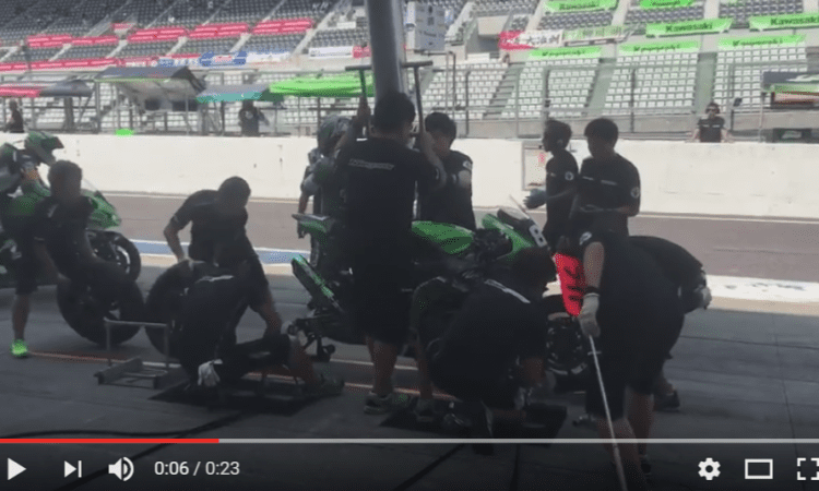 Video: Leon Haslam pit-stop at Suzuka. In and out in 21 seconds!