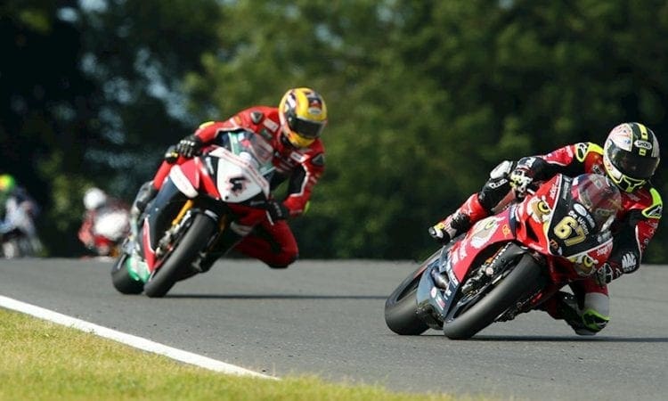 BSB – Shakey takes over championship lead after Snetterton