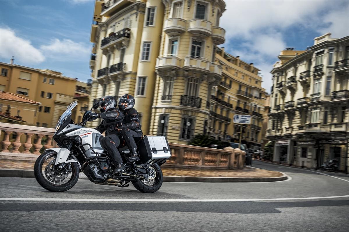 70987_1290 Super Adventure MY 2015