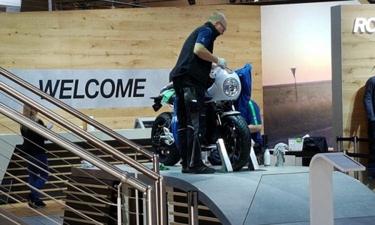Intermot show: LEAKED pics! BMW R nine T Racer caught on the BMW stage!