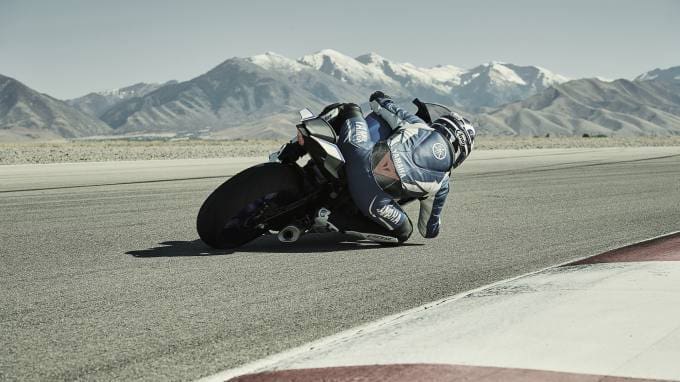 2017 Yamaha R6 – all the information direct from Yamaha, right HERE