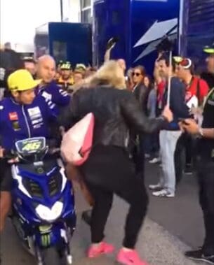 Video: Rossi does a ‘Marquez’ kick on woman in paddock