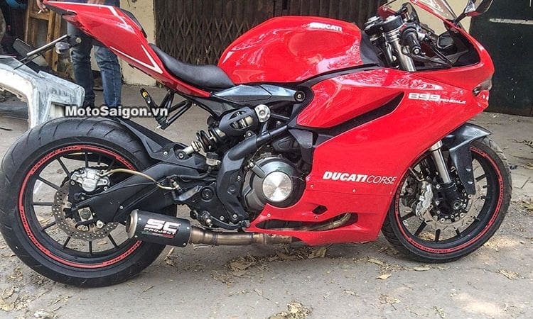 The world’s first Benelli tnt Panigale 899…