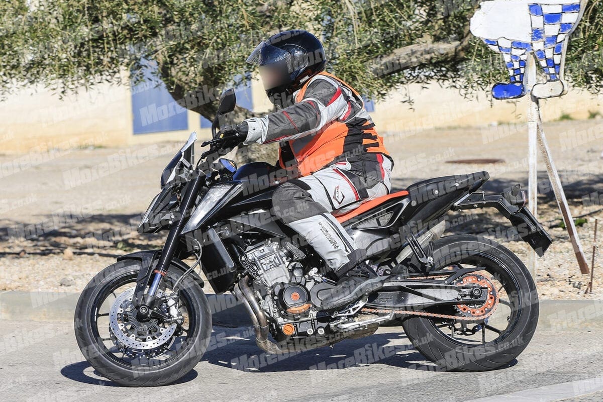 Spy Shots! Here’s KTM’s 790 Duke in FINAL bodywork and styling! The 2018 bike caught out in final phase of testing.