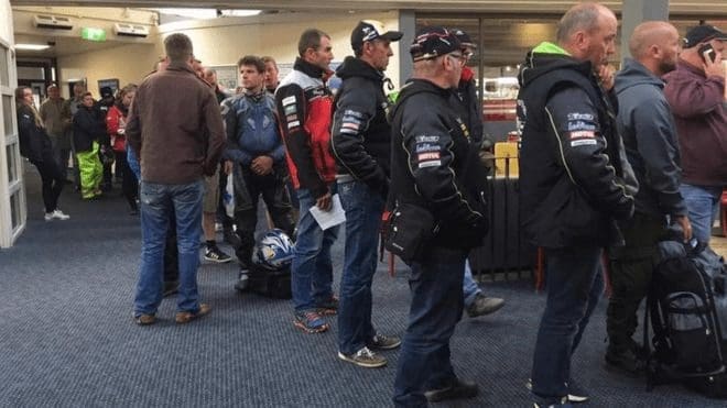 TT 2017: Racegoers left stranded by ferry delays