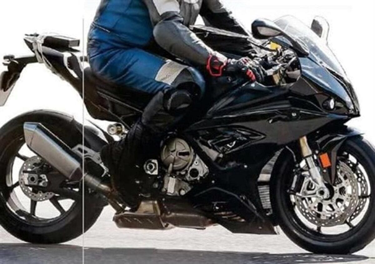 SPY SHOTS: BMW 2018 S 1000 RR caught out in tests