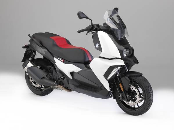 BMW launches the new 2018 C 400 X scooter