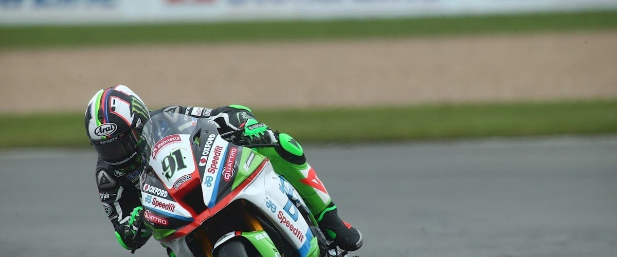 BSB: Haslam carries momentum from free practice to claim the first pole position of the 2018 British Superbike Championship