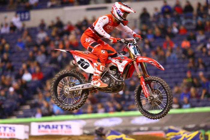 VIDEO: Science of Supercross – Keeping the Rhythm