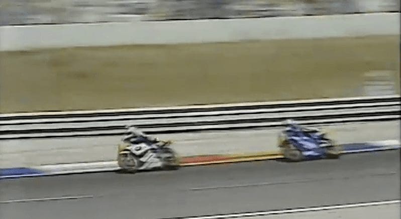 VIDEO: ICONIC RACES – 1988 French 500cc GP with Gardner, Lawson, Schwantz and Sarron
