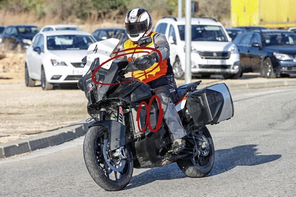 SPY SHOTS: KTM’s 1290 T and 790 T Adventure bikes caught out and about (the smaller bike has wings, the bigger bike is coming with a virtually full fairing)