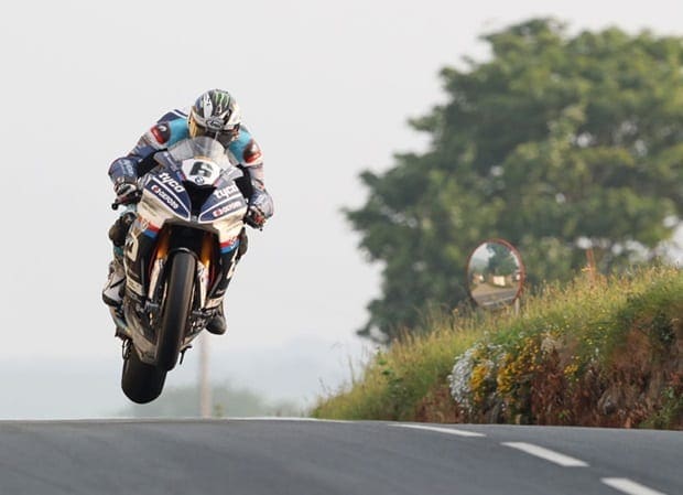 IOM TT 2018: Michael Dunlop tops final Superbike qualifying session