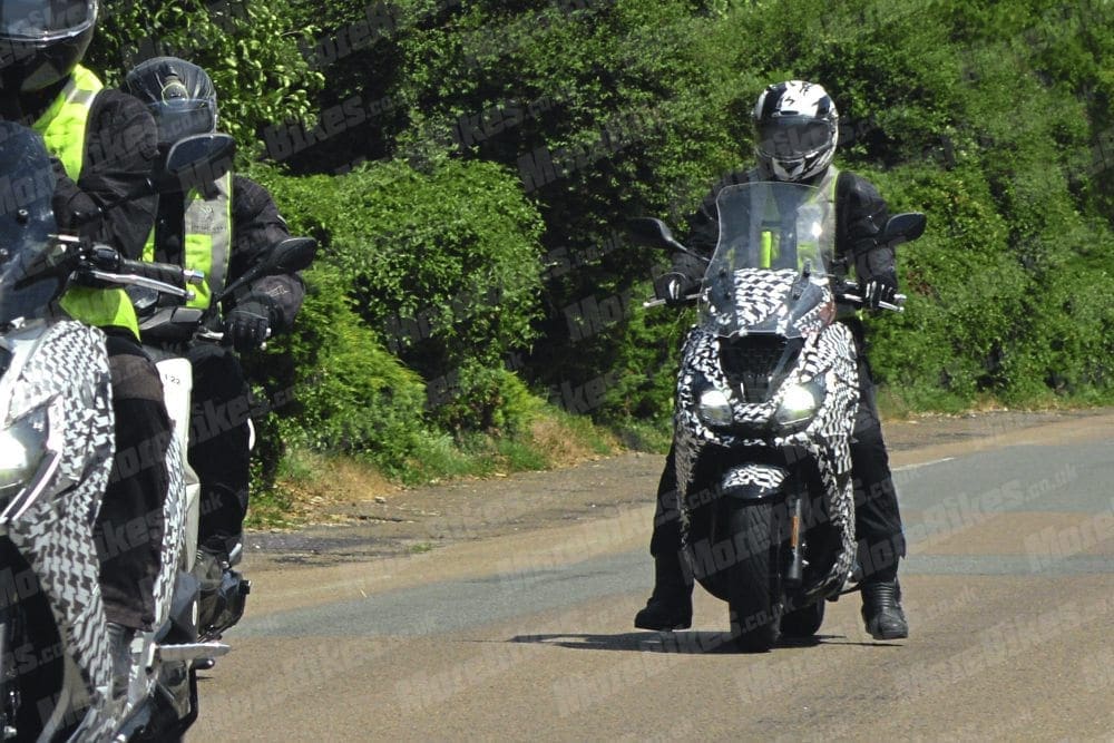 Spy Shots: Peugeot 2019 super scoot caught out and about