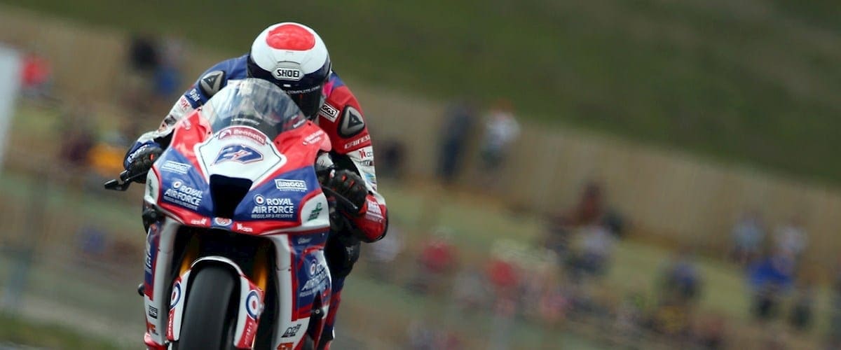 BSB: Jake Dixon scores pole position with fastest EVER Knockhill lap.