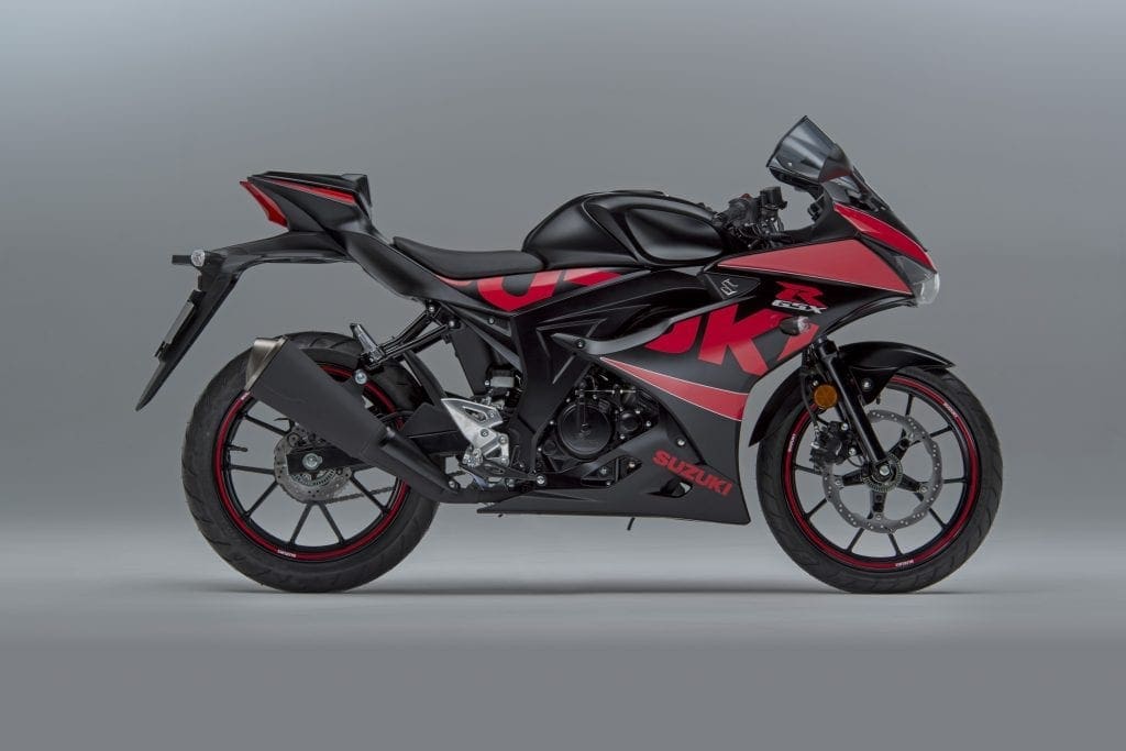 Suzuki releases accessories and graphics pack for GSX-R125